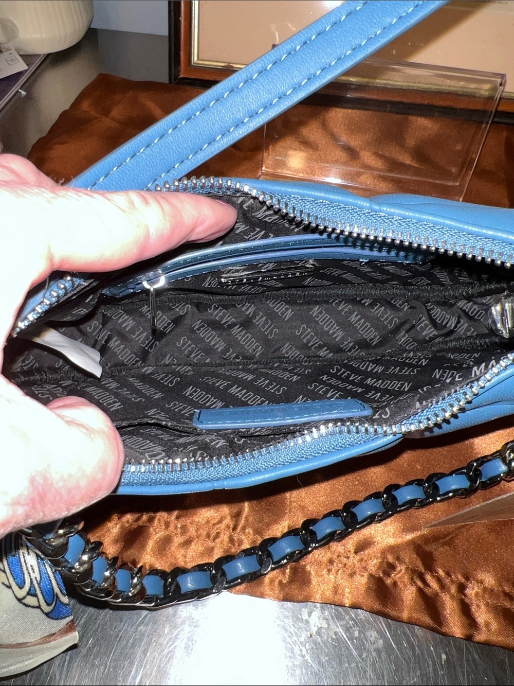 Steve Madden blue Quilted Shoulder Bag with Chain and Scarf - Picture 8 of 8
